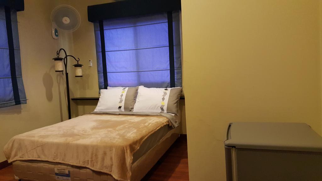Mactan Breeze - Airport Bed And Breakfast Мактан Номер фото