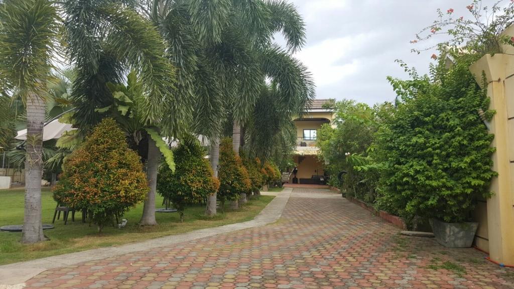 Mactan Breeze - Airport Bed And Breakfast Мактан Экстерьер фото