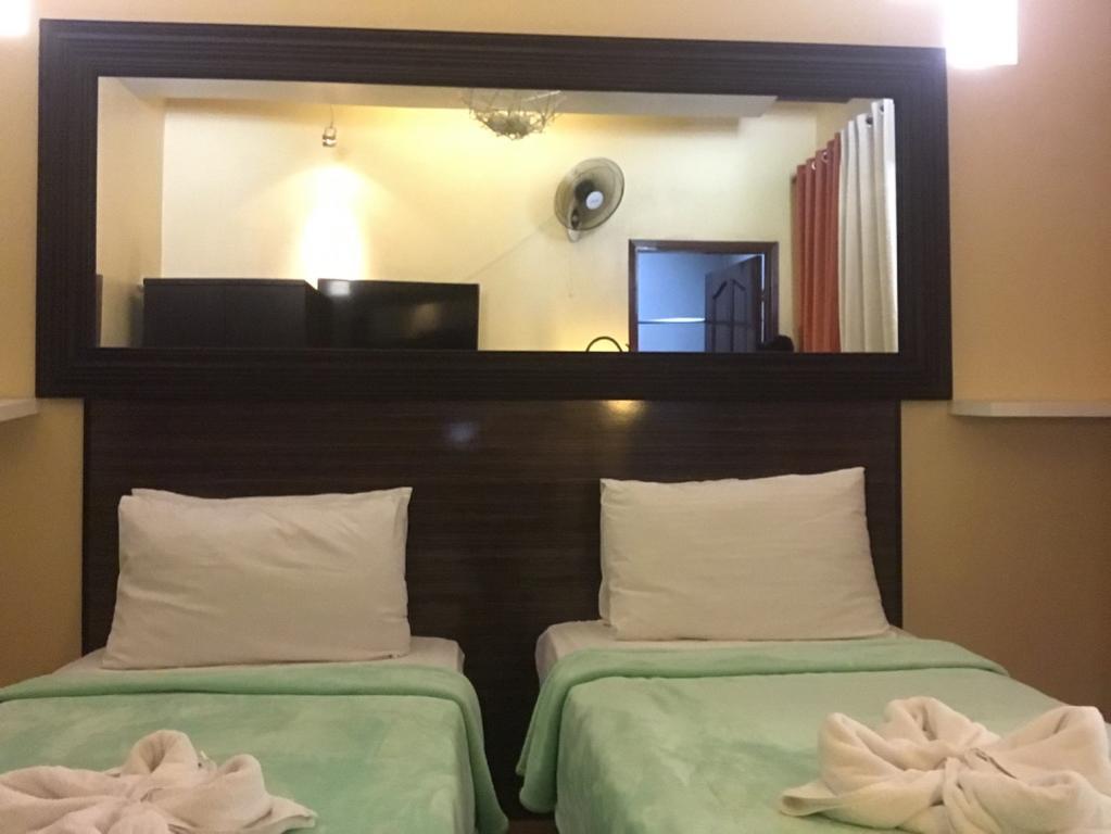 Mactan Breeze - Airport Bed And Breakfast Мактан Экстерьер фото