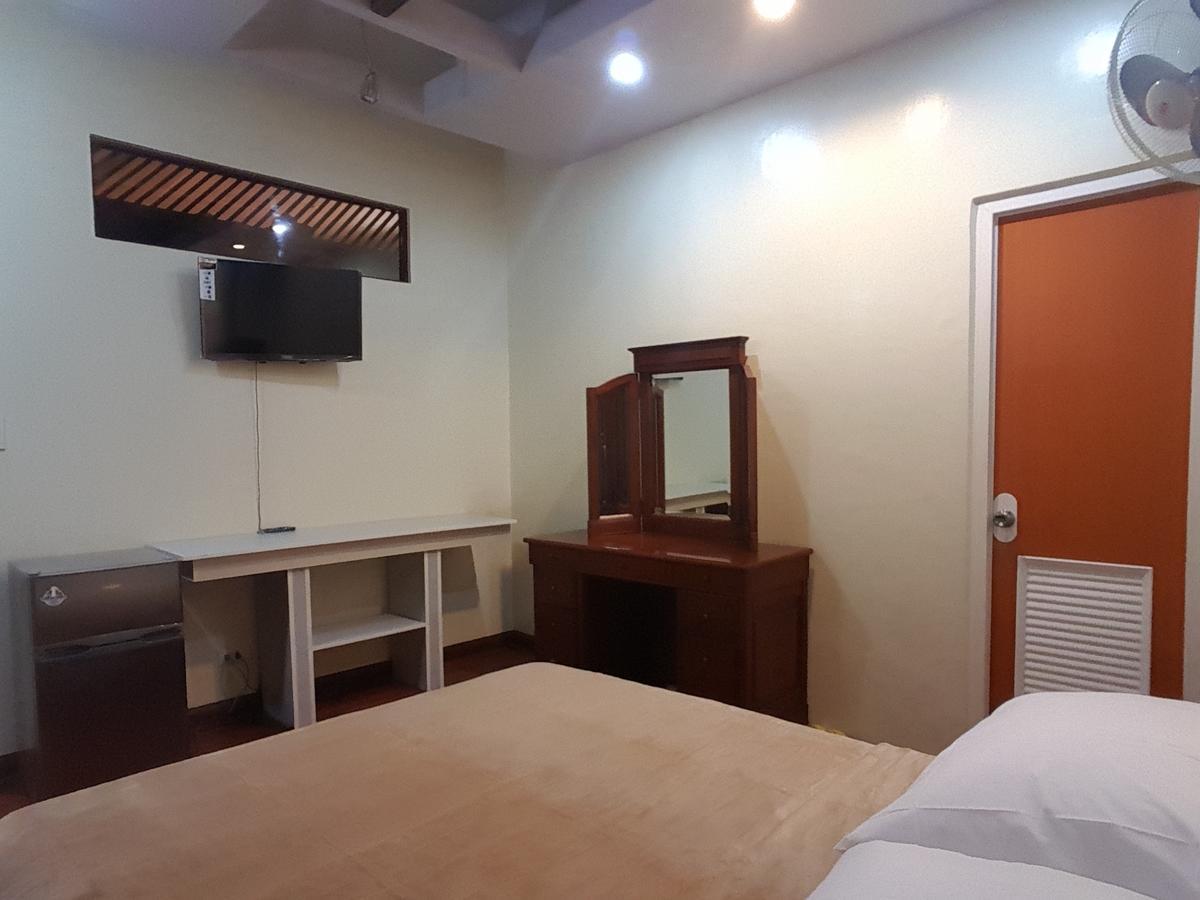 Mactan Breeze - Airport Bed And Breakfast Мактан Экстерьер фото