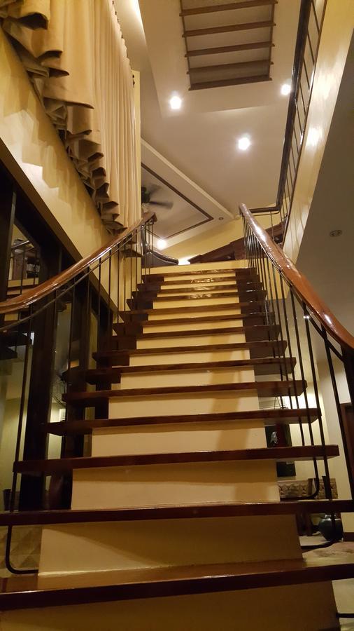Mactan Breeze - Airport Bed And Breakfast Мактан Экстерьер фото